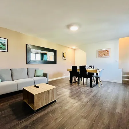 Family Duplex Apartament