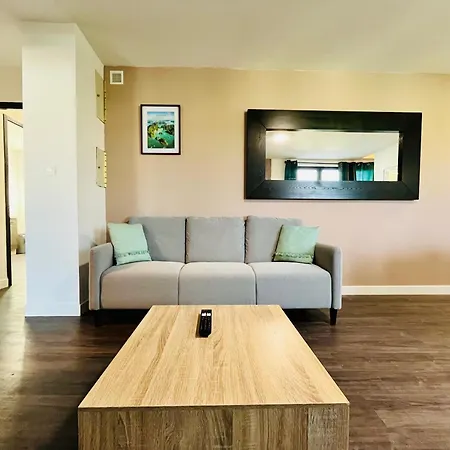 Family Duplex Apartment Talange